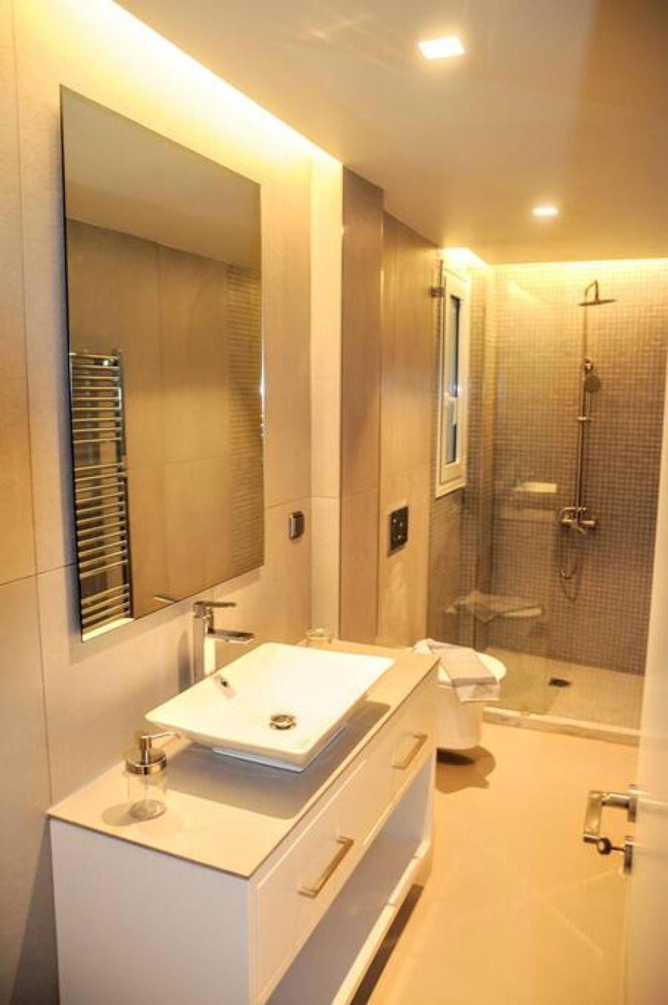 Luxurious Apartment In Acropolis Афіни Екстер'єр фото