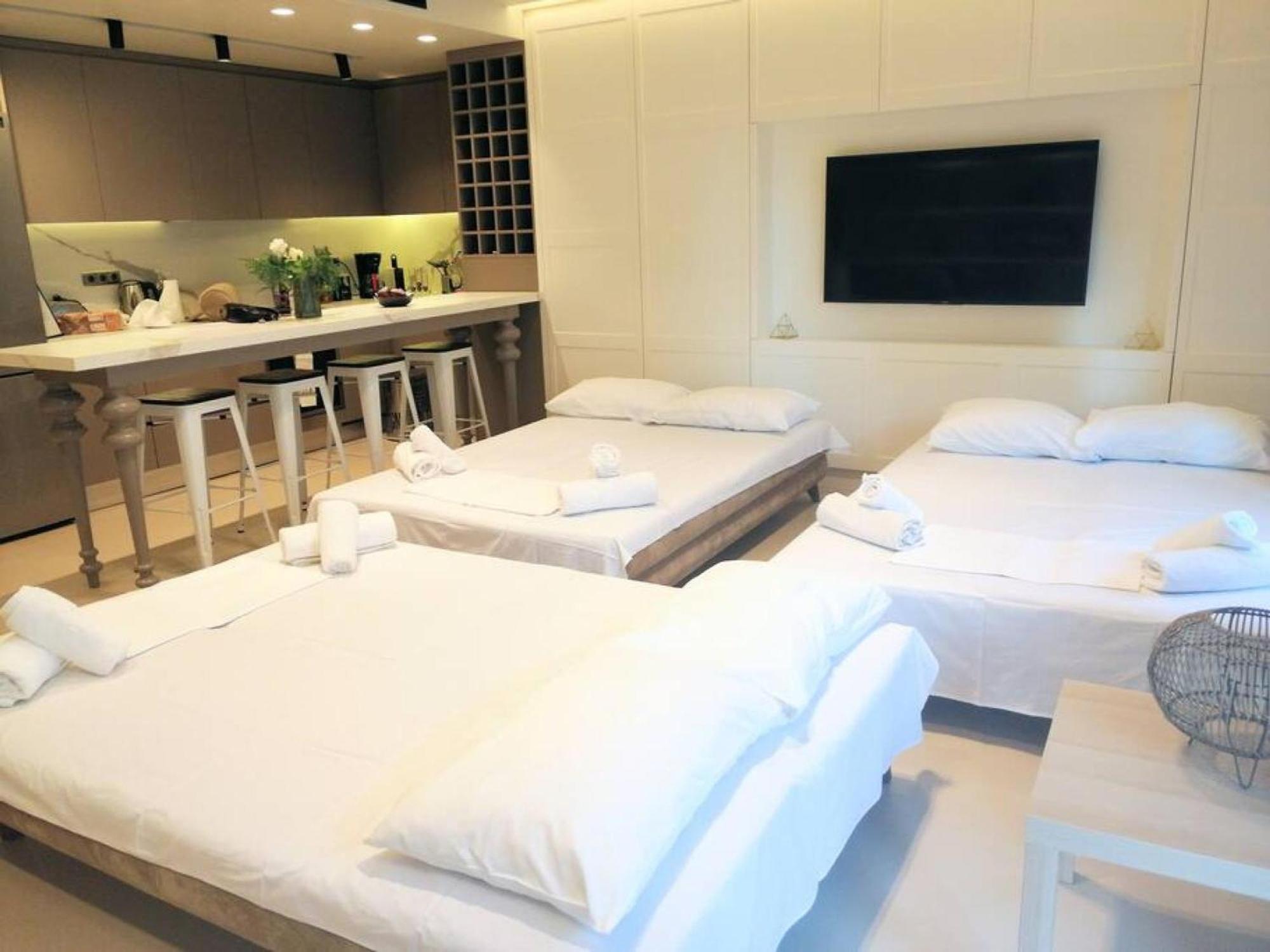 Luxurious Apartment In Acropolis Афіни Екстер'єр фото